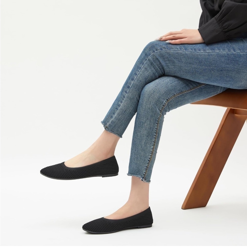 Knitted point toe Navy flats size 9 New!